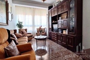 PISO EN VENTA, CALLE CARLOS III