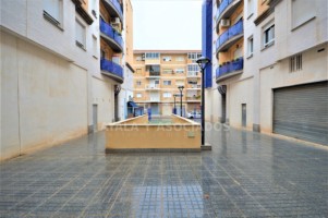 SE VENDE LOCAL COMERCIAL EN JOSE MARIA DE LA PUERTA