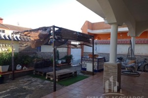 CHALET EN VENTA, URB. BAHIA BELLA