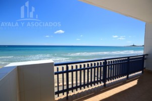 PISO EN VENTA, EN LA URBANIZACION LAS SIRENAS (KM-2 DE LA MANGA DEL MAR MENOR)